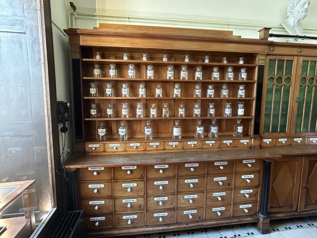 Drawers for Medicines